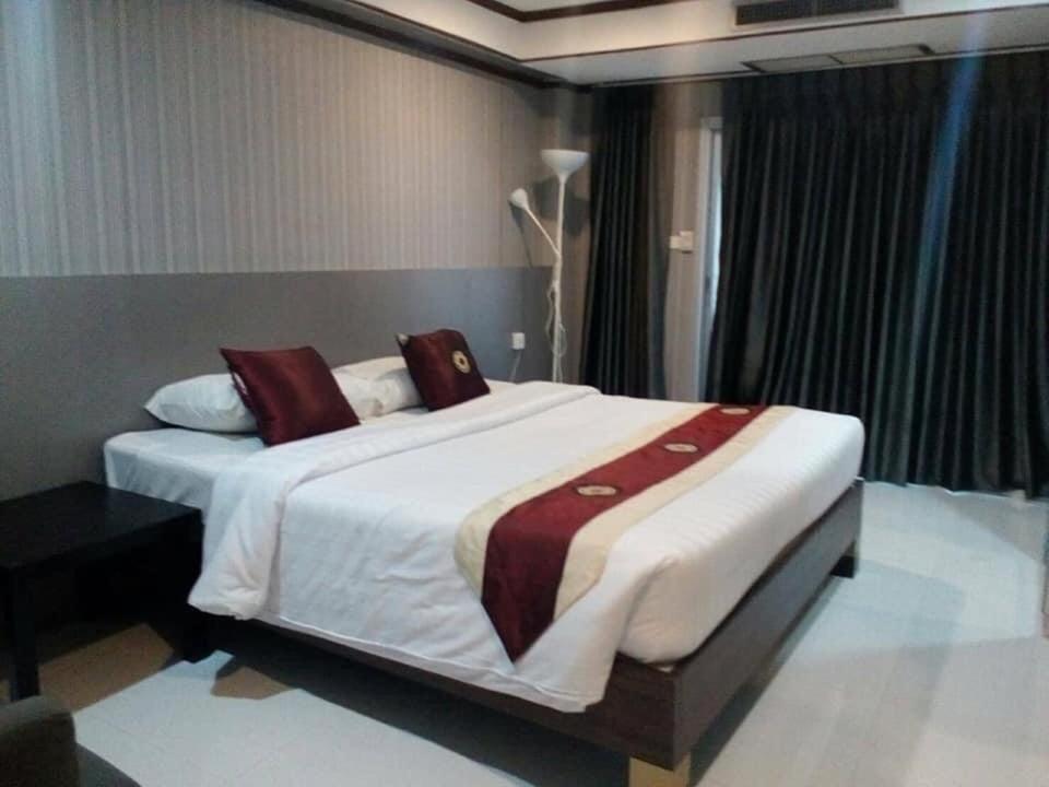 Chaleena Princess Ramkhamhaeng Khách sạn 4*